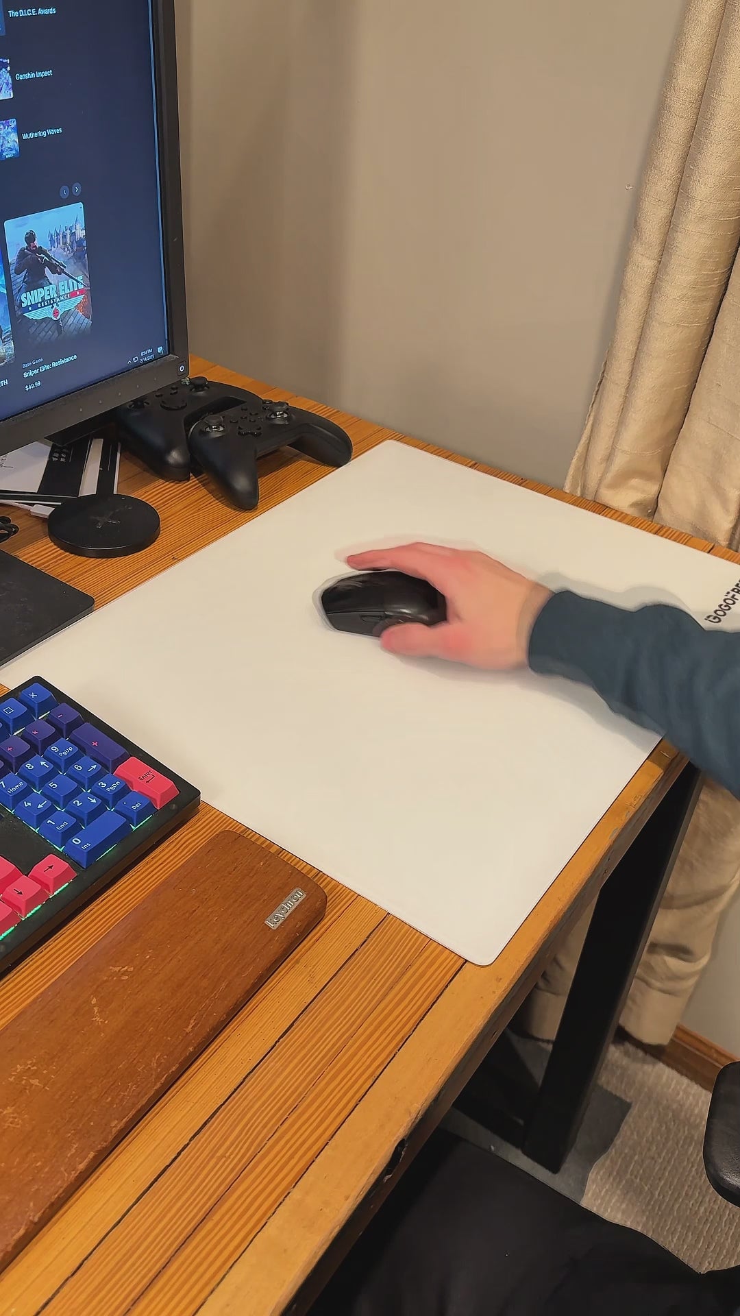 Load video: glass mouse pad